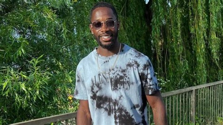 
What is Elom Ahlijah-Wilson’s job? 